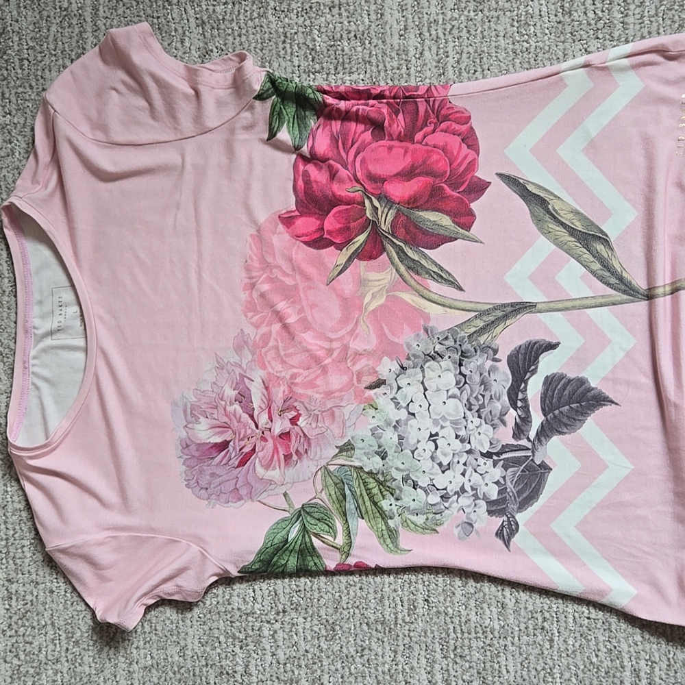 Ted Baker London Pink Floral Short Sleeve Tee